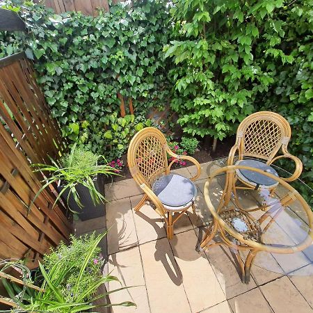 Apartamenty Dom Saski 10 Minut Od Centrum Warszawy Varsóvia Exterior foto