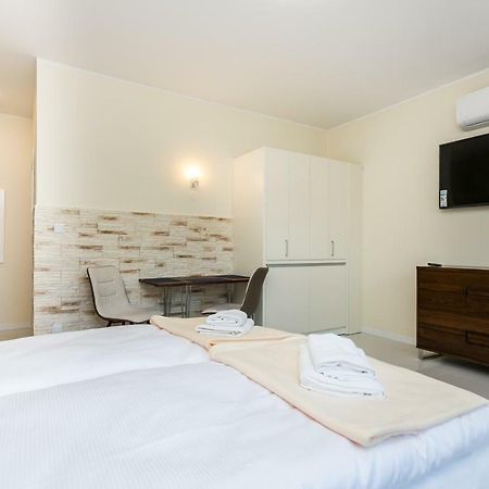 Apartamenty Dom Saski 10 Minut Od Centrum Warszawy Varsóvia Exterior foto