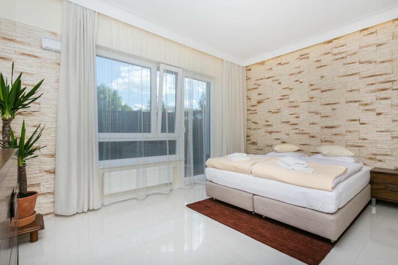Apartamenty Dom Saski 10 Minut Od Centrum Warszawy Varsóvia Exterior foto