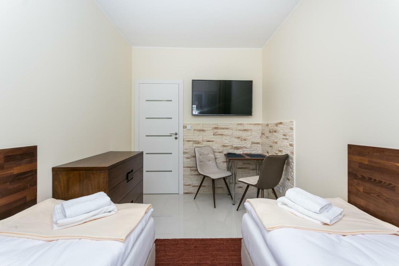 Apartamenty Dom Saski 10 Minut Od Centrum Warszawy Varsóvia Exterior foto